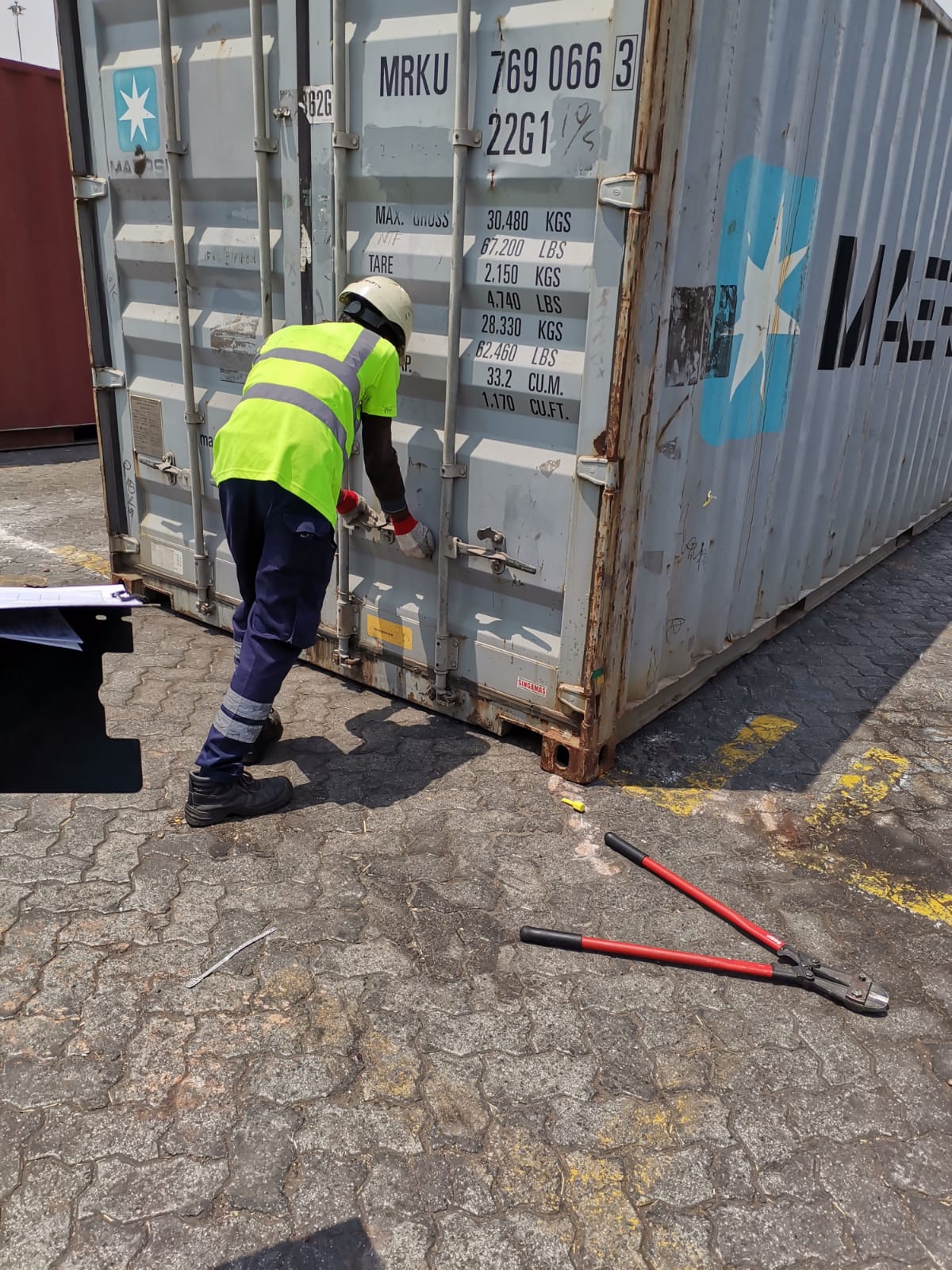 Customs-clearance-agent- in-dubai
